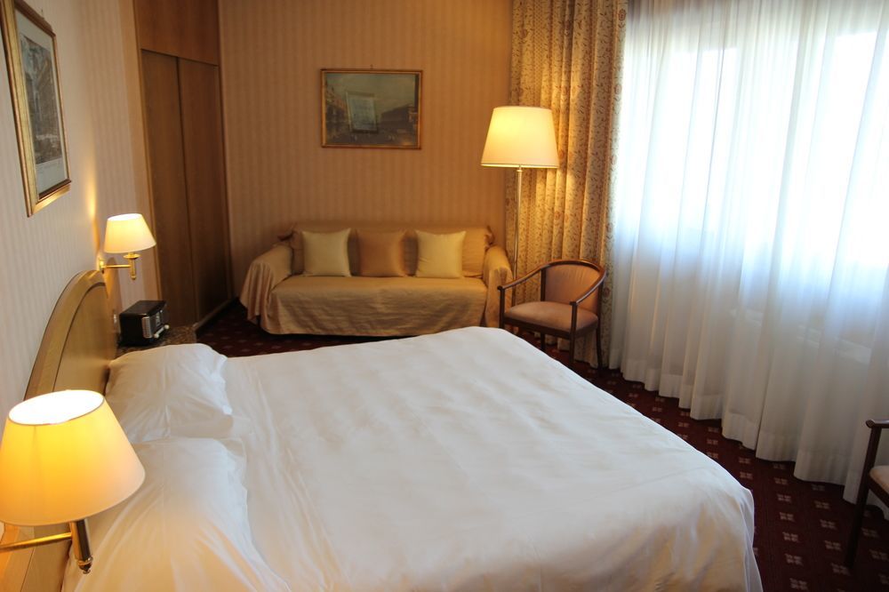 Hotel Beverly Hills 罗马 外观 照片